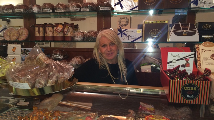 Signora Chioda, moglie di Giorgio. Pasticceria Ranieri, Milano