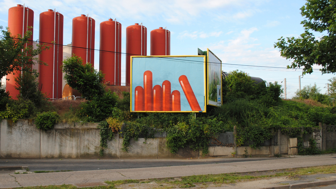 2010 uncommissioned ad takeover