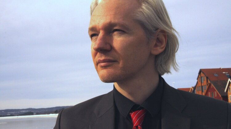 Julian_Assange_(1)