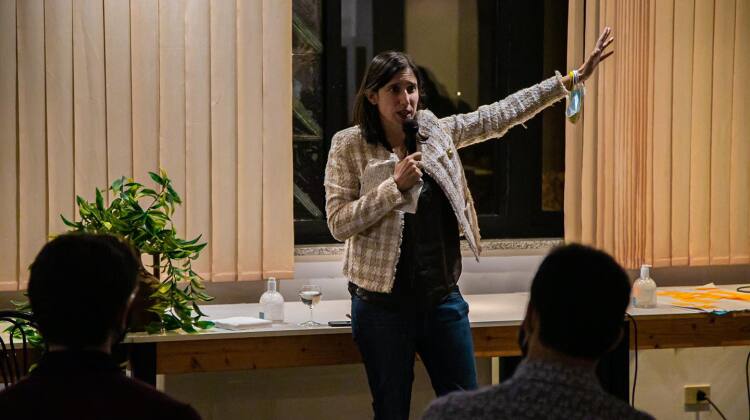 Elly Schlein ospite ad un incontro con le 6000 Sardine