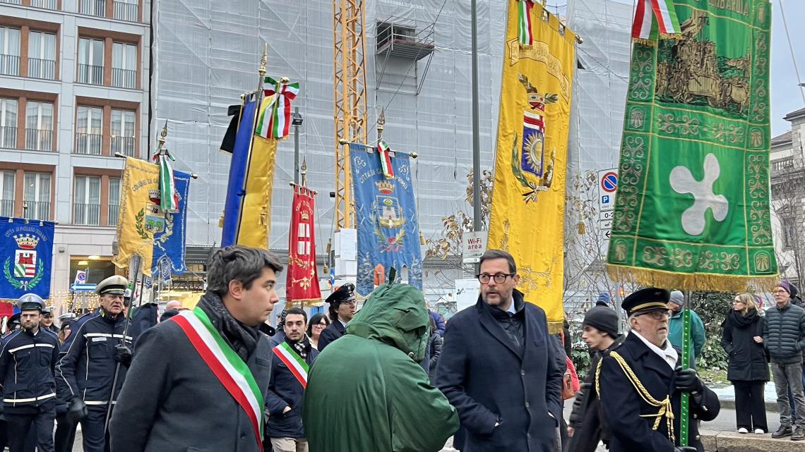 piazza fontana 4 dritta