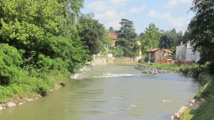 Fiume_Lambro_a_Verano_Brianza