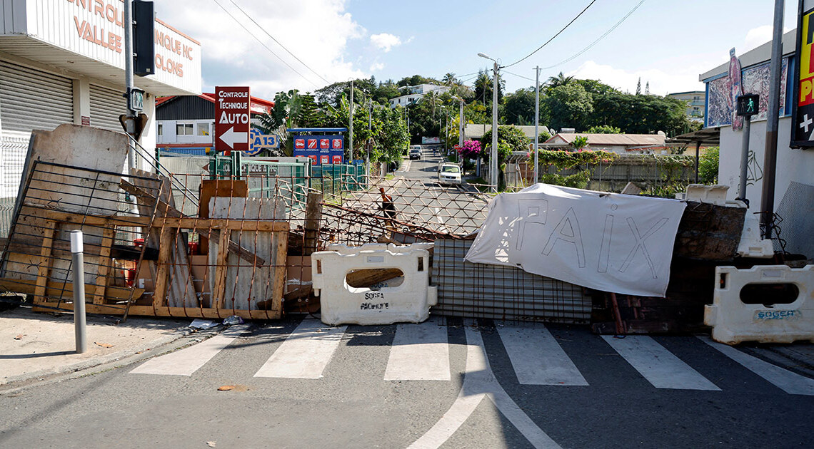 barricate-nuova-caledonia-proteste