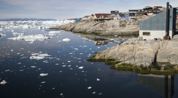 Vista_panoramica_della_citta_di_Ilulissat_in_Groenlandia